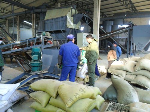 5萬噸腐殖酸+羊糞有機(jī)無機(jī)肥、有機(jī)肥 